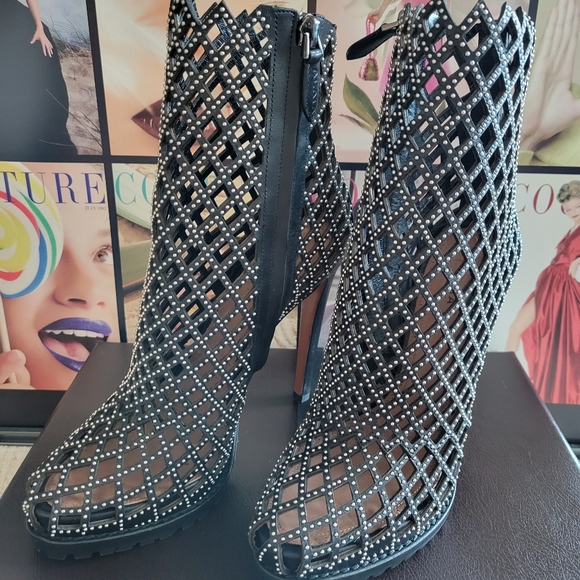 Alaia Shoes - ALAÏA Alaia